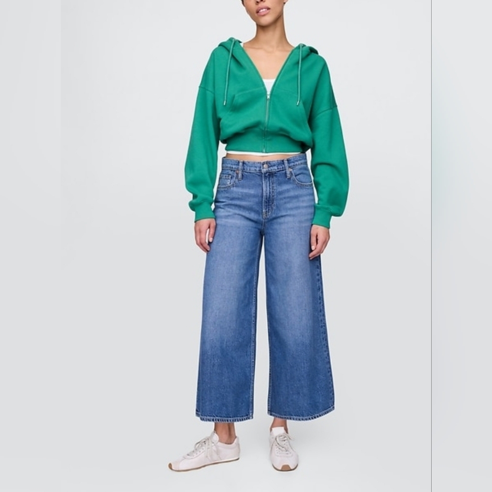 NWT GAP Mid Rise Ultrasoft Crop Baggy Jeans
